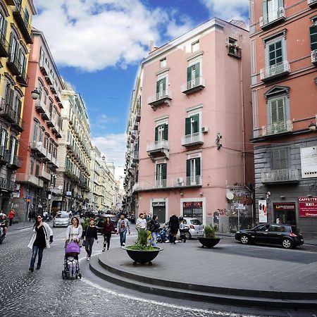 Le 4 Stagioni Napoli Centro Otel Dış mekan fotoğraf