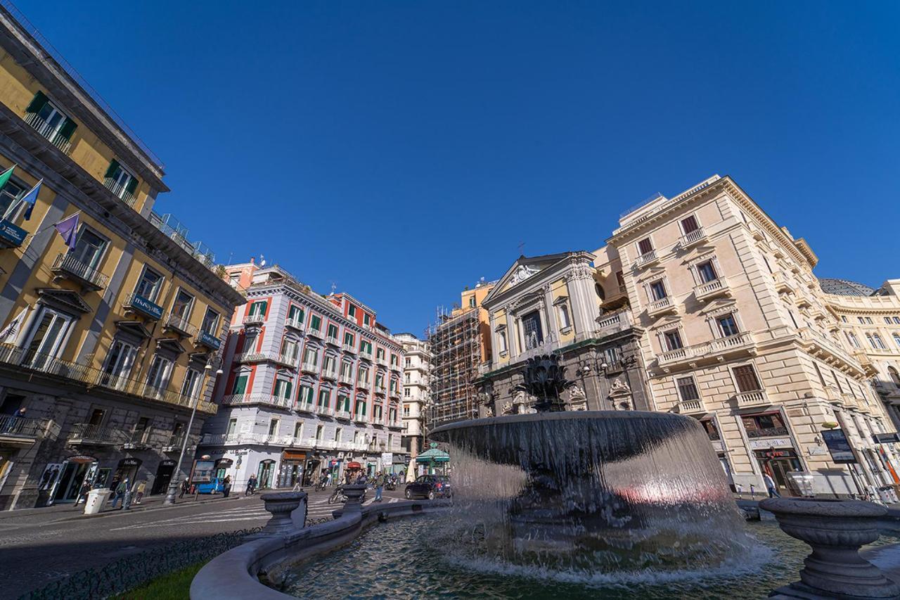 Le 4 Stagioni Napoli Centro Otel Dış mekan fotoğraf