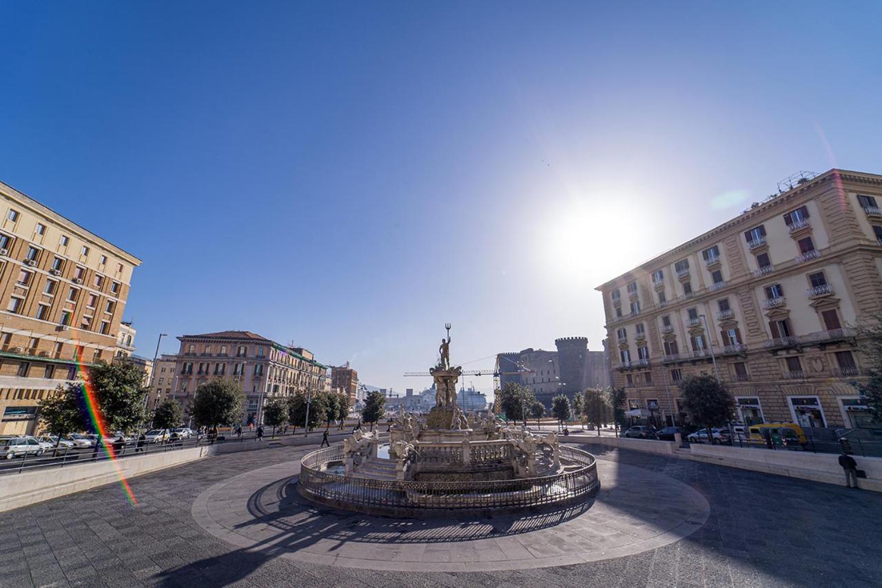 Le 4 Stagioni Napoli Centro Otel Dış mekan fotoğraf