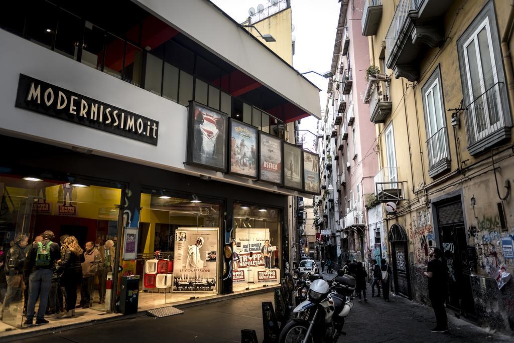 Le 4 Stagioni Napoli Centro Otel Dış mekan fotoğraf